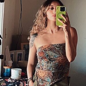 Meet your Posher, Laura